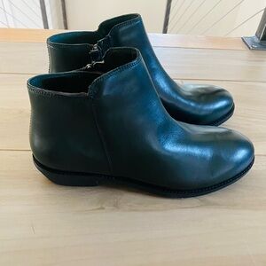 SoftWalk Rocklin 2.0 forest green leather ankle bootie sz 10